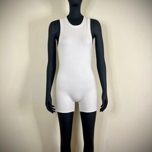 NWOT🌹SKIMS White Sleeveless Bodysuit